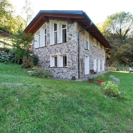 Apartment Casa Storica In Fattoria Argegno