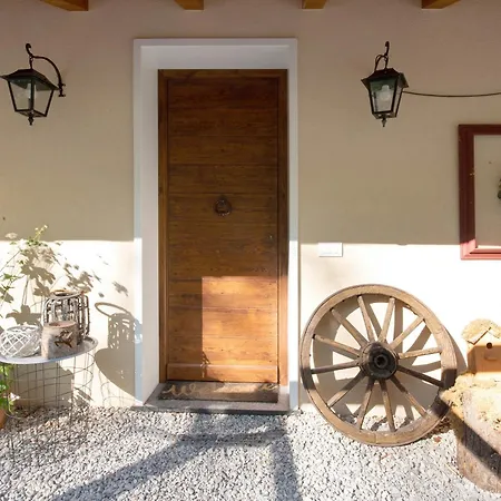 Casa Storica In Fattoria 아파트